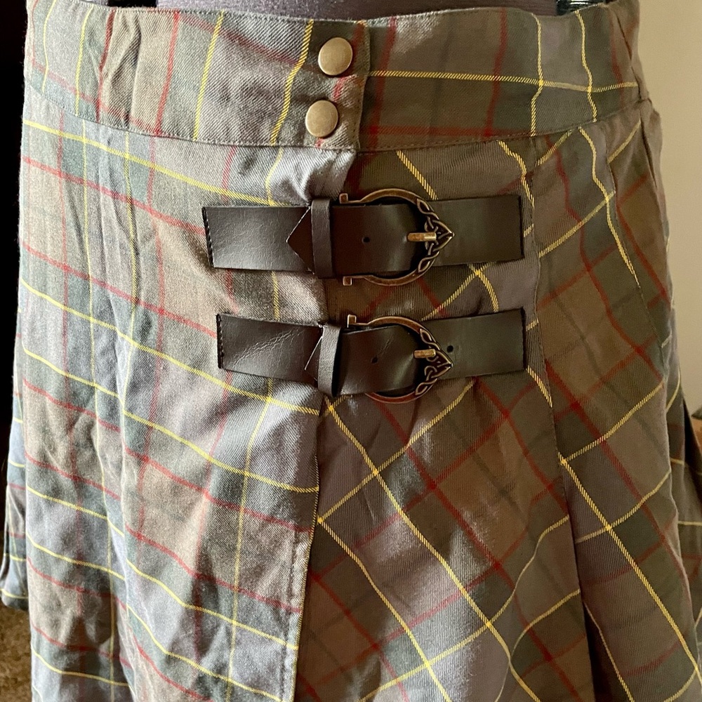 Torrid Outlander plaid tartan skirt size 22